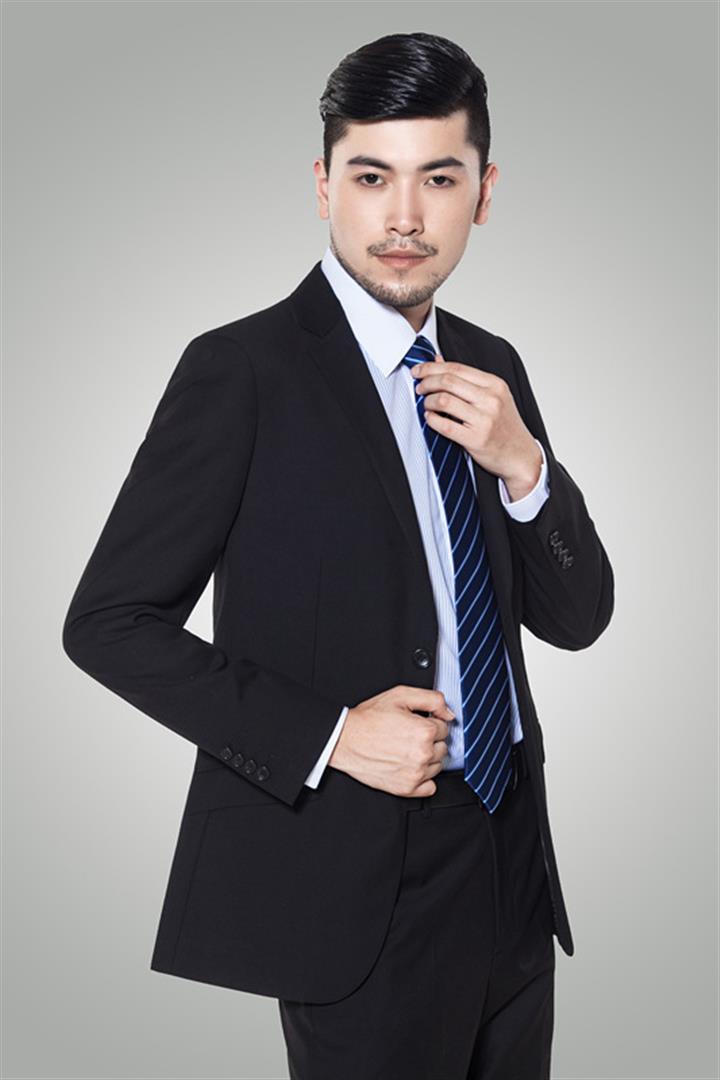 柳璀影 视觉与舞美负责人